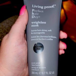 Living Proof perfect hair day weightless hair mask